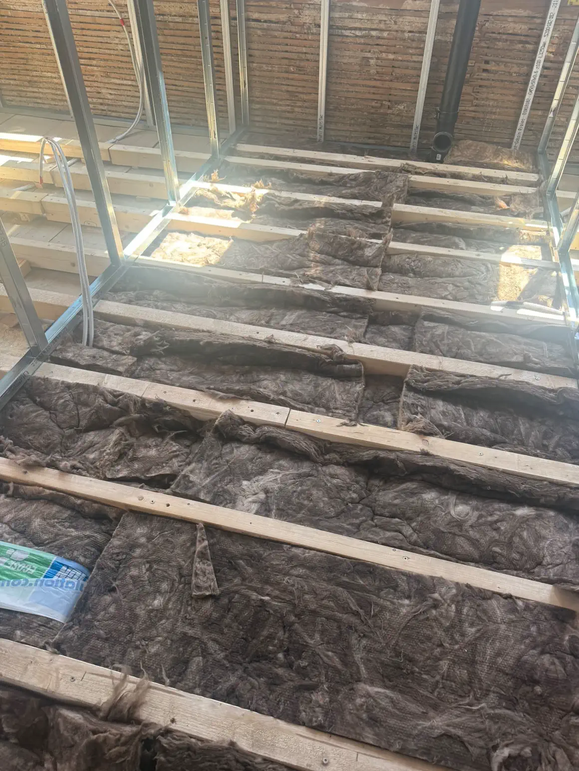 Neue Treppe ins ausgebaute Dachgeschoss während der Bauphase